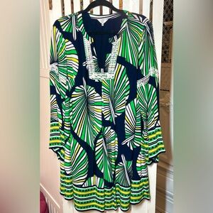 Cute summer bell sleeve dress in navy yellow, green & white. NEVER WORN!